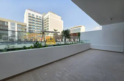 شقة - 2 غرف نوم - 3 حمامات للايجار في ويست فيو جاردن - قرية الجميرا سركل - دبي