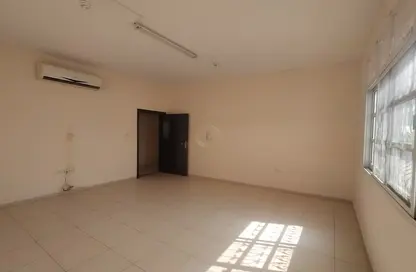 Apartment - 2 Bedrooms - 2 Bathrooms for rent in Jafeer Obaid - Al Towayya - Al Ain