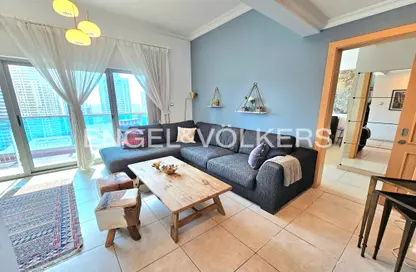 شقة - غرفة نوم - 2 حمامات للايجار في برج الزمرد - دبي مارينا - دبي