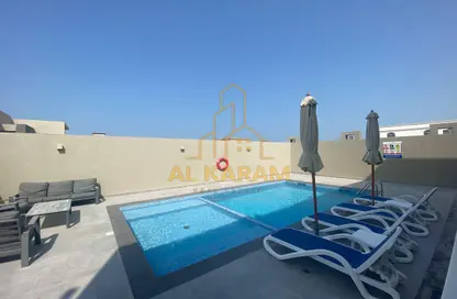 Pool image for: Villa - 3 Bedrooms - 4 Bathrooms for rent in Al Jazirah Al Hamra - Ras Al Khaimah, Image 1