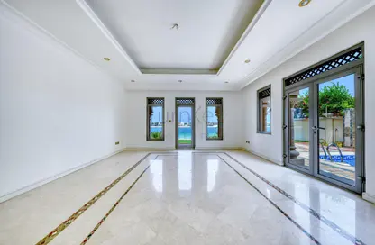 Villa - 4 Bedrooms - 5 Bathrooms for rent in Garden Homes Frond D - Garden Homes - Palm Jumeirah - Dubai