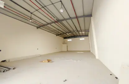 Parking image for: Warehouse - Studio - 1 Bathroom for rent in Wadi AL AIN 1 - Al Noud - Al Ain, Image 1
