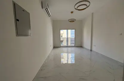 Apartment - 2 Bedrooms - 3 Bathrooms for rent in Al Jurf Industrial 2 - Al Jurf Industrial - Ajman