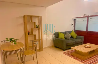 Living / Dining Room image for: Apartment - 1 Bathroom for sale in Lake Terrace - Lake Almas East - Jumeirah Lake Towers - Dubai, Image 1