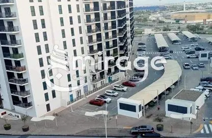 Apartment - 2 Bedrooms - 2 Bathrooms for sale in Waters Edge - Yas Island - Abu Dhabi