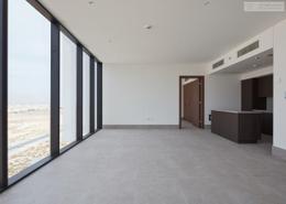 صورةغرفة فارغة لـ: شقة - 2 غرف نوم - 3 حمامات للكراء في الند ريزيدنس - ند الحمر - دبي, صورة 1