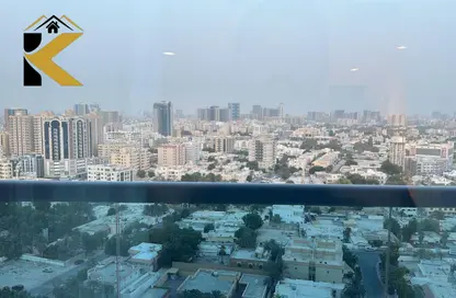 شقة - 2 غرف نوم - 2 حمامات للبيع في برج الكورنيش - طريق كورنيش عجمان - عجمان