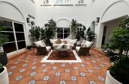 فيلا - 5 غرف نوم - 5 حمامات للايجار في ذو سنترو - الفيلا - دبي