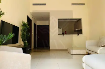 Apartment - 1 Bedroom - 2 Bathrooms for rent in Al Barsha 3 - Al Barsha - Dubai