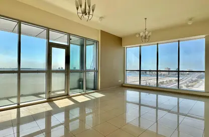 Apartment - 1 Bedroom - 2 Bathrooms for rent in Julphar Residential Tower - Julphar Towers - Al Nakheel - Ras Al Khaimah
