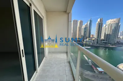 Apartment - 1 Bathroom for rent in Marina View - Dubai Marina - Dubai