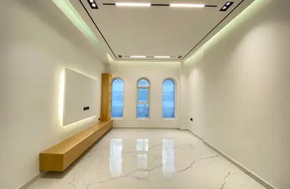 شقة - غرفة نوم - 2 حمامات للايجار في بناية الأمير - ارجان - دبي