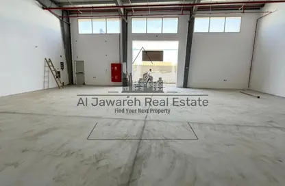 مستودع - استوديو - 1 حمام للايجار في أم درع - أم القيوين