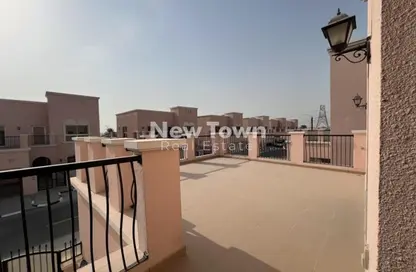 Apartment - 4 Bedrooms - 5 Bathrooms for rent in Nad Al Sheba Villas - Nad Al Sheba 3 - Nad Al Sheba - Dubai Apartment - 4 Bedrooms - 5 Bathrooms for rent in Nad Al Sheba Villas - Nad Al Sheba 3 - Nad Al Sheba - Dubai