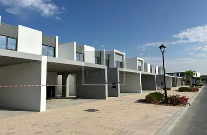 Townhouse - 3 Bedrooms - 4 Bathrooms for sale in La Rosa 2 - Villanova - Dubai Land - Dubai
