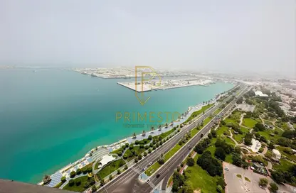 Apartment - 2 Bedrooms - 4 Bathrooms for rent in Al Reef Tower - Corniche Road - Abu Dhabi