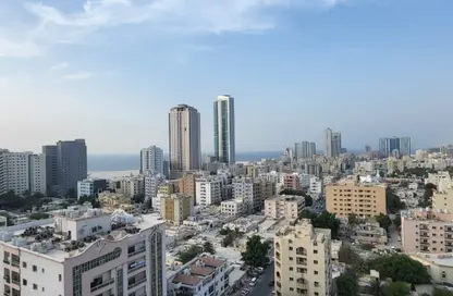 شقة - غرفة نوم - 2 حمامات للايجار في مساكن كورنيش عجمان - طريق كورنيش عجمان - عجمان