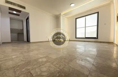 Apartment - Studio - 1 Bathroom for rent in Al Mushrif Villas - Al Mushrif - Abu Dhabi
