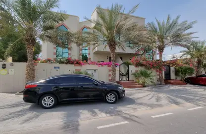 Villa - 5 Bedrooms - 7 Bathrooms for rent in Al Manara - Dubai