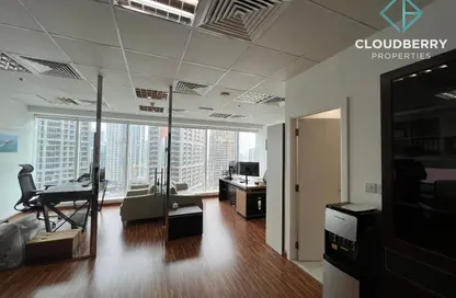 Office Space - Studio - 1 Bathroom for rent in The Burlington - Business Bay - Dubai