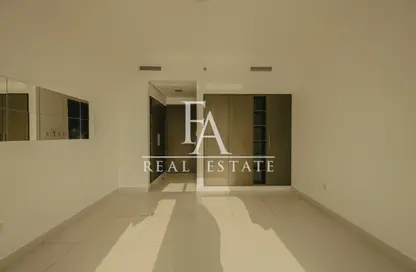 Apartment - 1 Bedroom - 2 Bathrooms for rent in The Lofts West - The Lofts - Downtown Dubai - Dubai