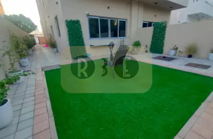 فيلا - 4 غرف نوم - 5 حمامات للايجار في منطقة 14 - قرية جميرا الدائرية - دبي