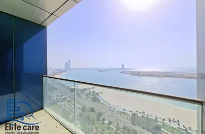 Apartment - 3 Bedrooms - 4 Bathrooms for rent in Wave tower - Corniche Road - Abu Dhabi