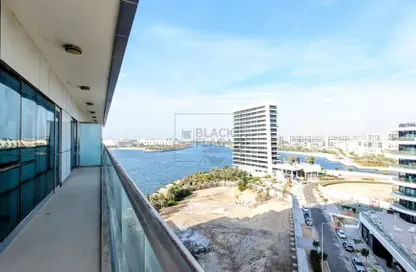 Balcony image for: Apartment - 2 Bedrooms - 4 Bathrooms for rent in C12 - Al Raha Beach - Abu Dhabi, Image 1