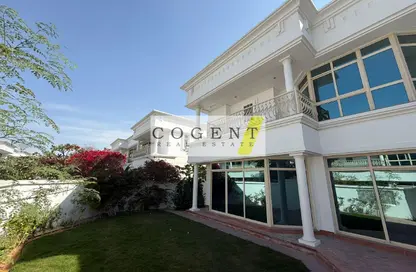 Villa - 4 Bedrooms - 5 Bathrooms for rent in Umm Suqeim 1 - Umm Suqeim - Dubai