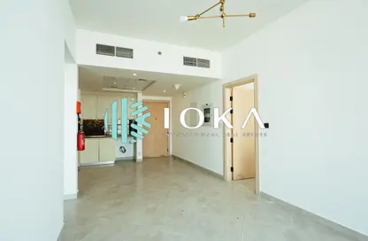 Apartment - 3 Bedrooms - 3 Bathrooms for rent in Binghatti Avenue - Al Jaddaf - Dubai