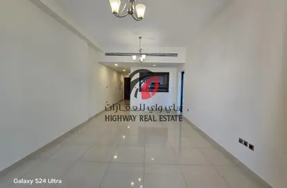 Apartment - 2 Bedrooms - 3 Bathrooms for rent in Emerald Jadaf 1 - Al Jaddaf - Dubai