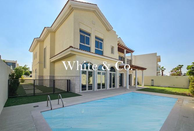 15822007 - Property Image 2