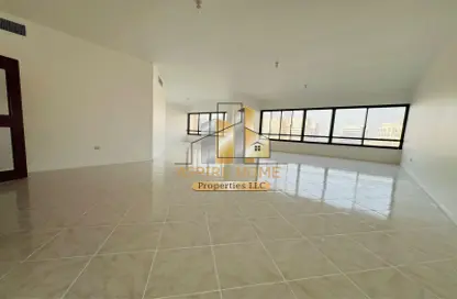 Apartment - 4 Bedrooms - 5 Bathrooms for rent in Al Ramhan Tower - Tourist Club Area - Abu Dhabi