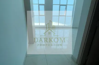 Apartment - 2 Bedrooms - 2 Bathrooms for rent in Corniche Tower - Ajman Corniche Road - Ajman