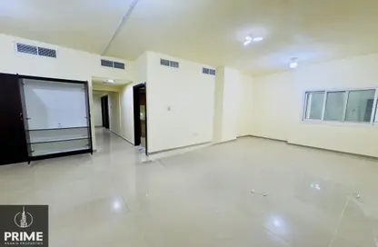 Apartment - 3 Bedrooms - 3 Bathrooms for rent in Al Falah Street - City Downtown - Abu Dhabi