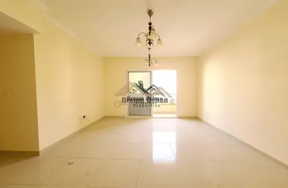 Apartment - 2 Bedrooms - 3 Bathrooms for rent in Muwaileh Commercial - Sharjah