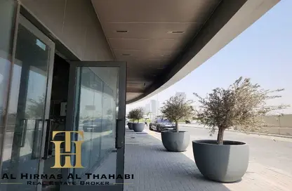 Retail - Studio for rent in Nobles Tower - Business Bay - Dubai