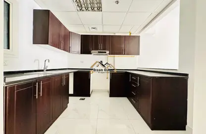 Apartment - 1 Bedroom - 2 Bathrooms for rent in The Pearl - Al Jaddaf - Dubai