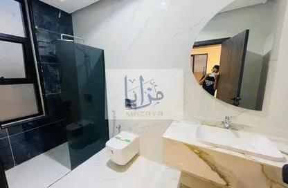 فيلا - 4 غرف نوم - 6 حمامات للبيع في الحليو 2 - الحليو - عجمان