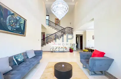 Villa - 4 Bedrooms - 5 Bathrooms for rent in Entertainment Foyer - Mediterranean Clusters - Jumeirah Islands - Dubai