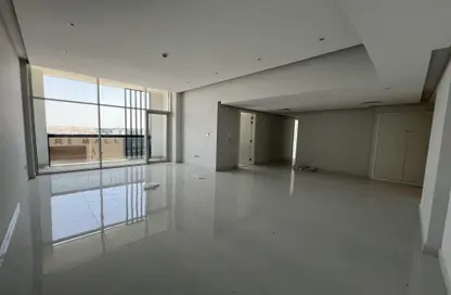 Apartment - 2 Bedrooms - 3 Bathrooms for rent in AlFalah - Muwaileh Commercial - Sharjah