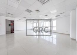صورةغرفة فارغة لـ: مكتب للكراء في CEO مبنى - مجمع دبي للإستثمار - دبي, صورة 1