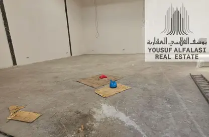 مستودع - استوديو - 1 حمام للايجار في أم الثعوب - أم القيوين