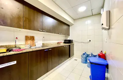 Office Space - Studio - 2 Bathrooms for rent in Hamdan Street - Abu Dhabi