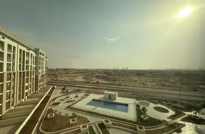 شقة - 2 غرف نوم - 3 حمامات للايجار في برج روكان B - برج روكان - دبي لاند - دبي