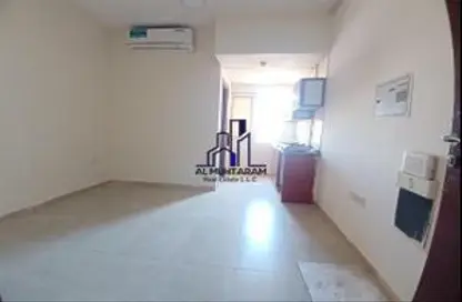 Apartment - Studio - 1 Bathroom for rent in Fire Station Road - Muwaileh - Sharjah