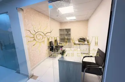 Office Space - Studio - 1 Bathroom for rent in Silver Home Building - Hor Al Anz - Deira - Dubai