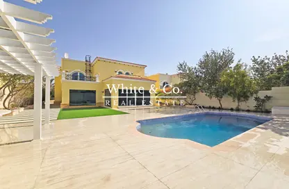Villa - 4 Bedrooms - 5 Bathrooms for rent in Legacy - Jumeirah Park - Dubai
