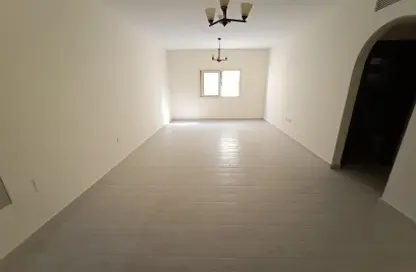 Empty Room image for: Apartment - 2 Bedrooms - 3 Bathrooms for rent in SG Muwaileh Building - Muwaileh - Sharjah, Image 1