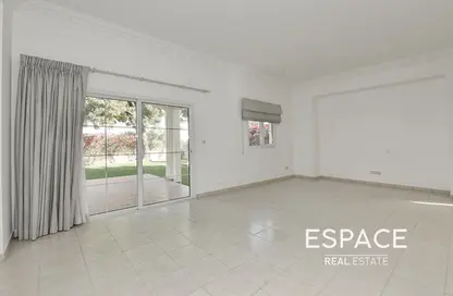 Villa - 3 Bedrooms - 3 Bathrooms for rent in Meadows 1 - Meadows - Dubai